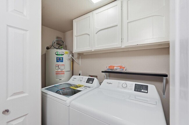 Building Photo - 3039 N 38th St