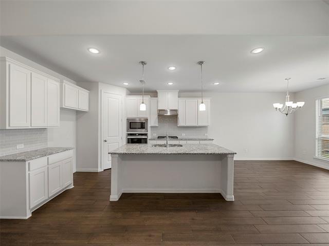 Building Photo - 1708 Carnation St