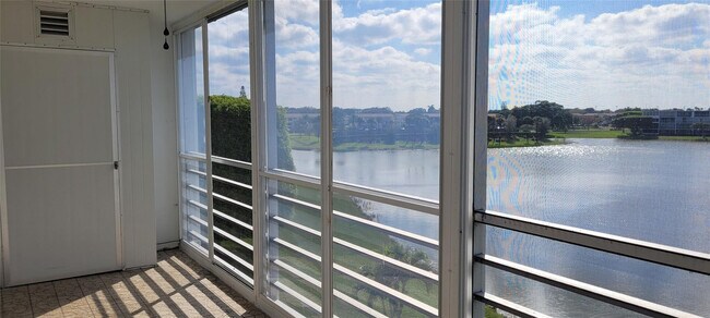 Building Photo - 4070 Exeter