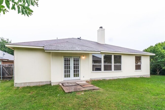 Building Photo - 1628 War Horse Ln