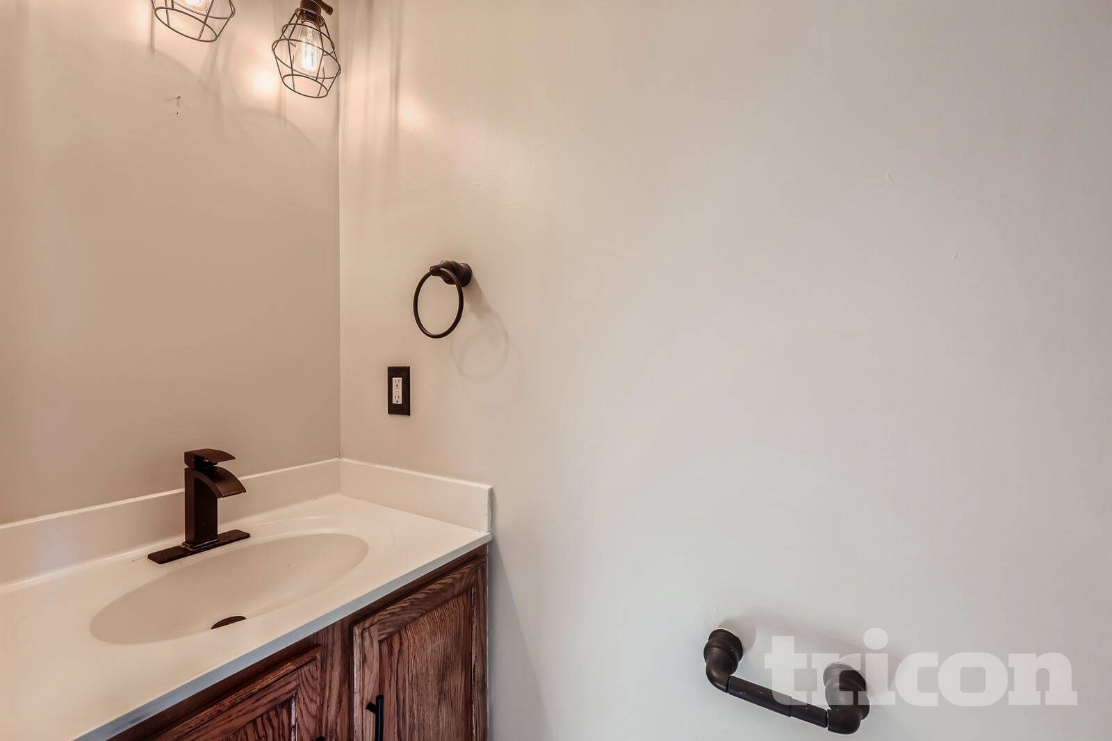 Building Photo - 3806 Longley Rd