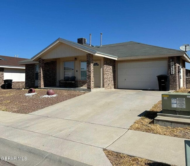 Building Photo - 14357 Puentecillas Dr