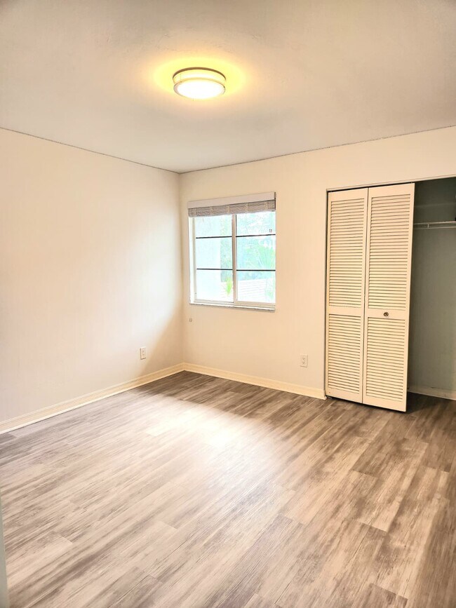 Building Photo - 2820 Citrus Lake Dr