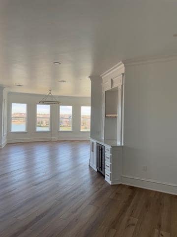 Building Photo - 6675 Mediterranean Dr