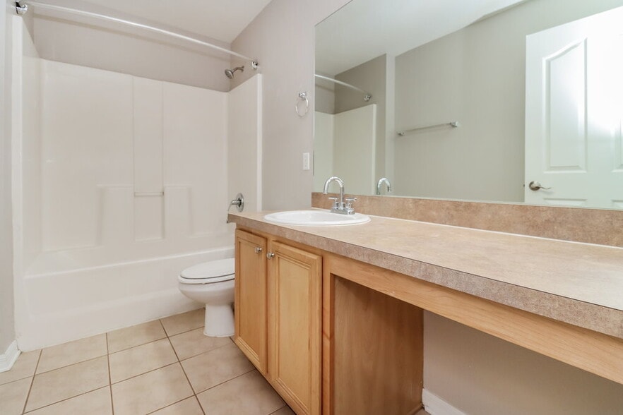 Building Photo - 10622 Boyette Creek Blvd