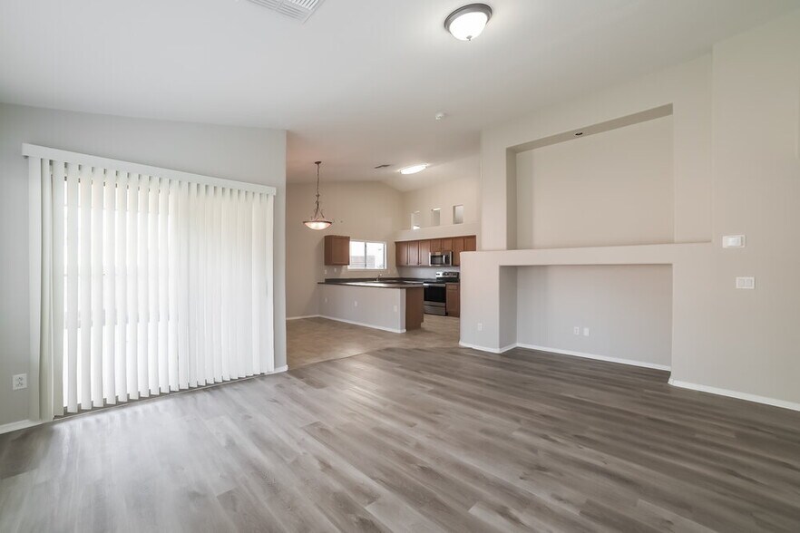 Building Photo - 13538 W Berridge Ln