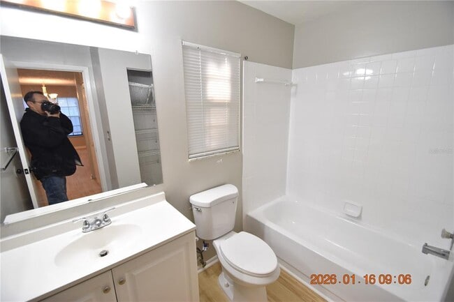 Building Photo - 5824 Grey St