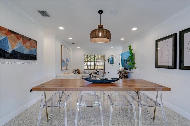 Building Photo - 16102 SW 98th Ave