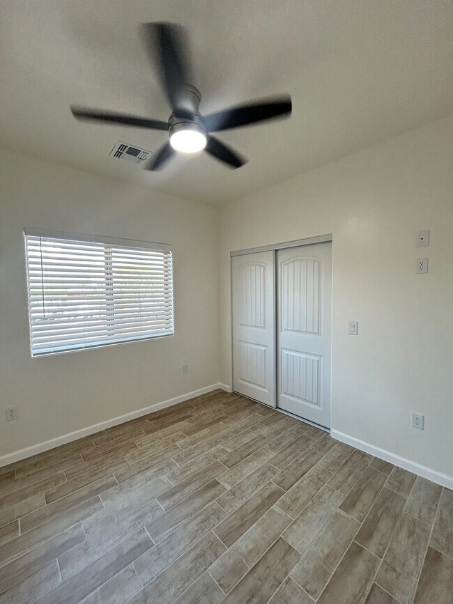 Building Photo - 1324 Renda Ct
