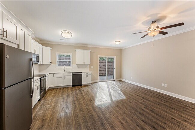 Building Photo - 420 Boulder Rdg Wy