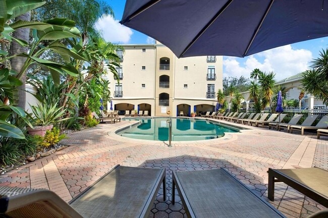 Building Photo - 501 Knights Run Ave