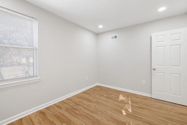 Building Photo - 2602 Ulman Ave