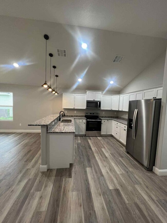 Building Photo - For Rent in Webb City – Brand New Home! 3 ...