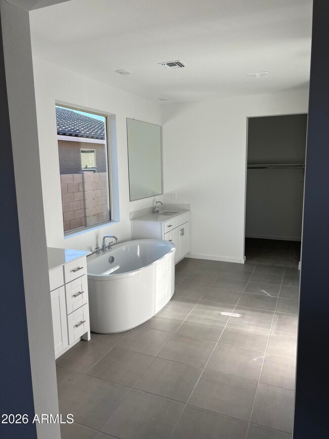 Building Photo - 4955 W Karl St