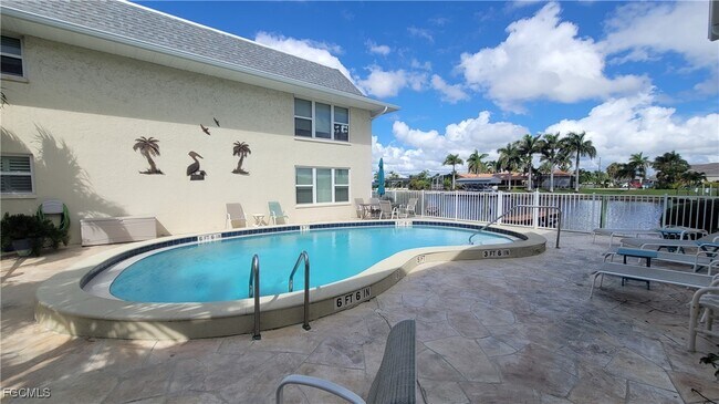 Building Photo - 1827 SE 41st St