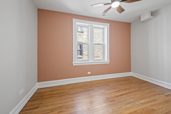 Building Photo - 4834 N Springfield Ave