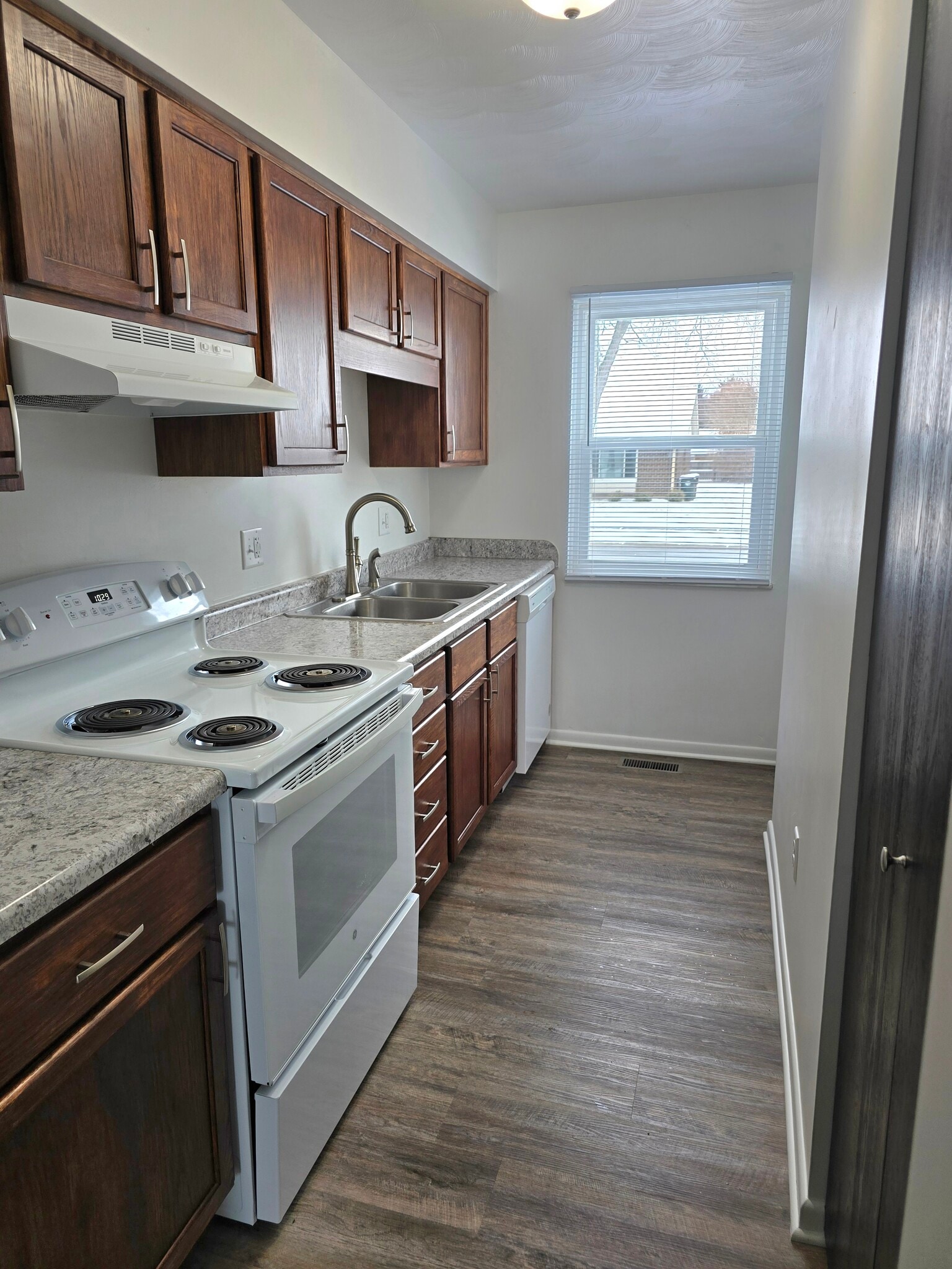 Building Photo - 162 Chris Drive