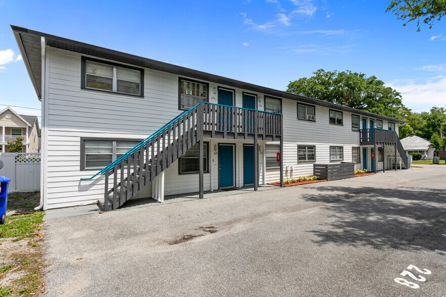 Building Photo - 226 N Clyde Ave