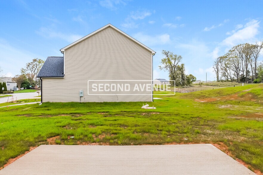 Building Photo - 492 Everidge Rd