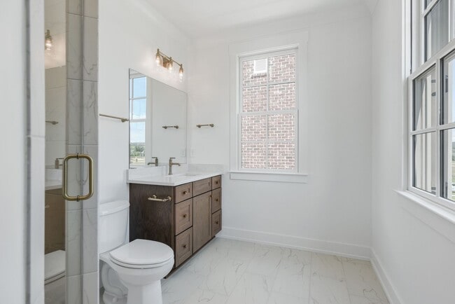 Building Photo - Luxury home in Southbrooke community in Franklin, TN