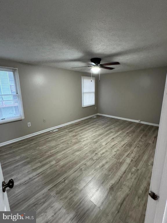 Building Photo - 520 Ellrose Ct