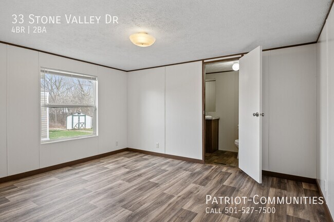 Building Photo - 33 Stone Valley Dr