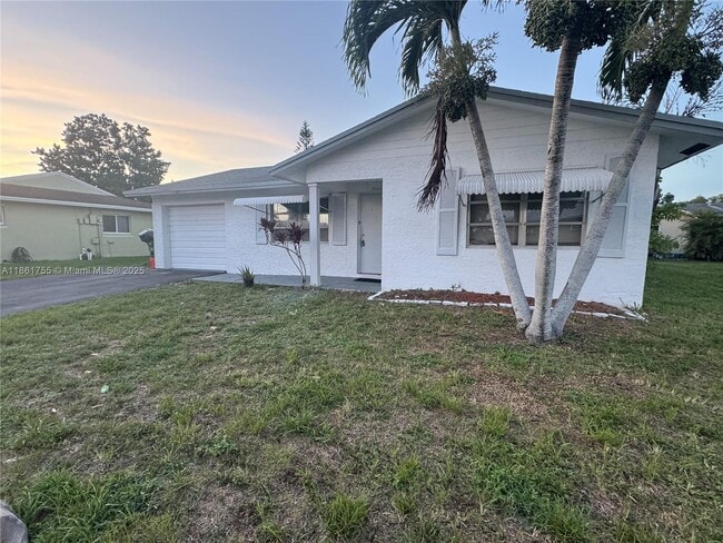 Building Photo - 7205 NW 76th Pl