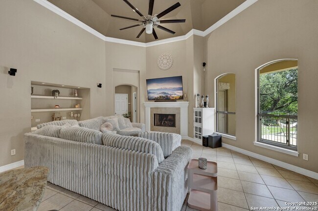 Building Photo - 9752 Trophy Oaks Dr