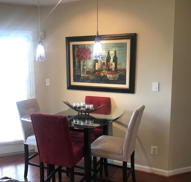 Dinning area - 20303 Beechwood Ter