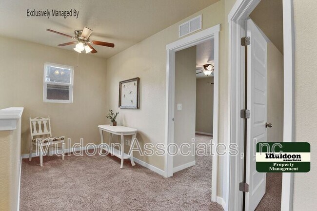 Building Photo - 1330 Antrim Loop