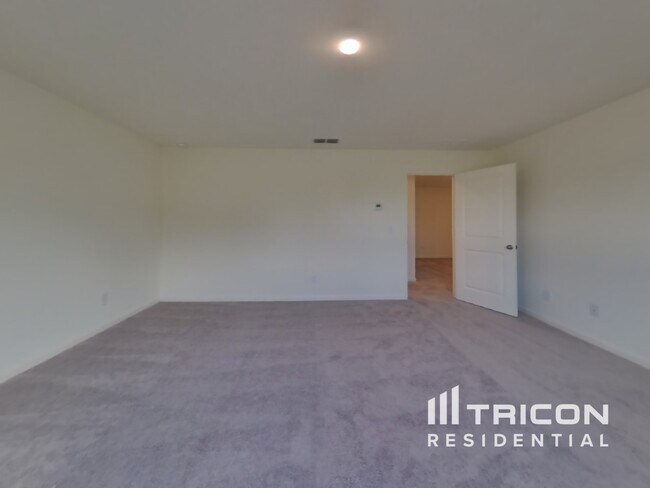 Building Photo - 130 Hyde Park Winder GA