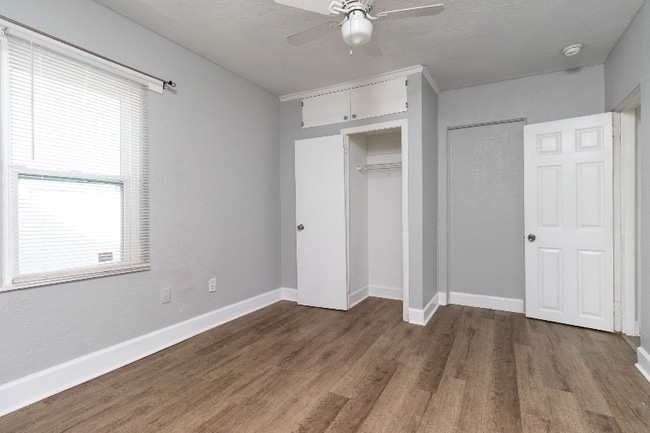 Building Photo - 3017 Freemont Terrace S