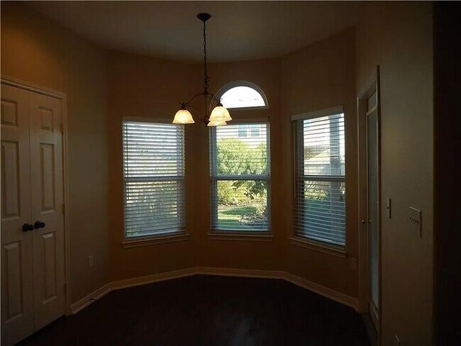 Building Photo - No App Fees.