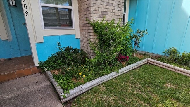 Building Photo - 7508 Stewart Rd