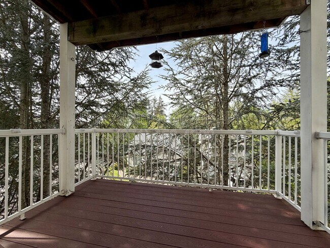 Building Photo - 13760 SW Mapleview Ln