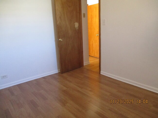 Building Photo - 9737 Warren Ave