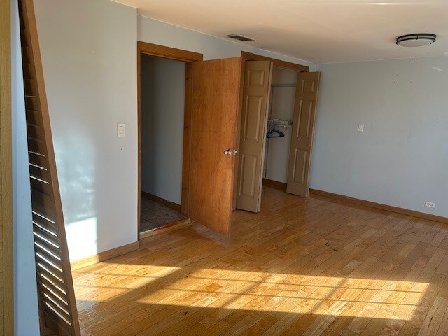 Building Photo - 736 N Ada St