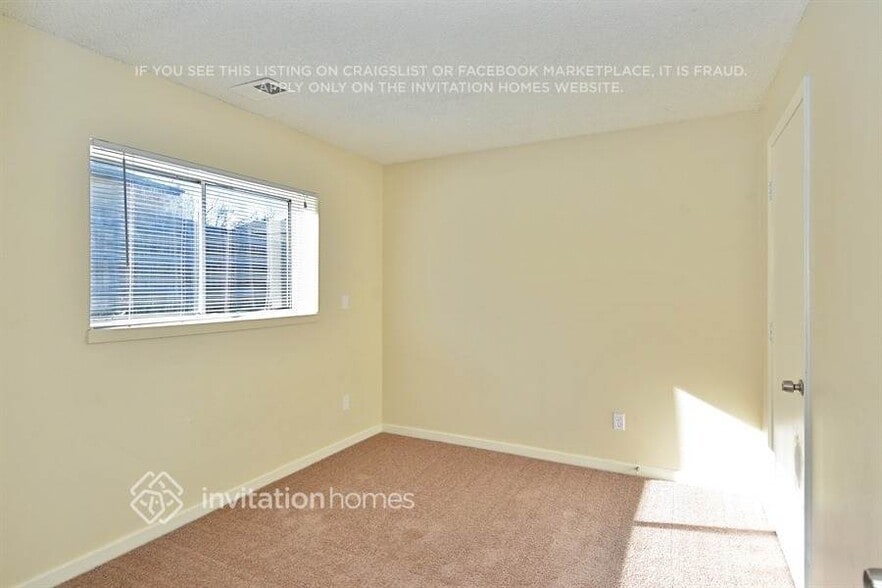 Building Photo - 17634 Snowberry Way