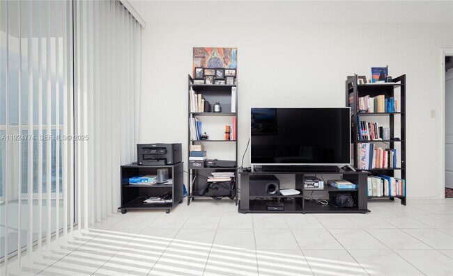 Building Photo - 3800 S Ocean Dr