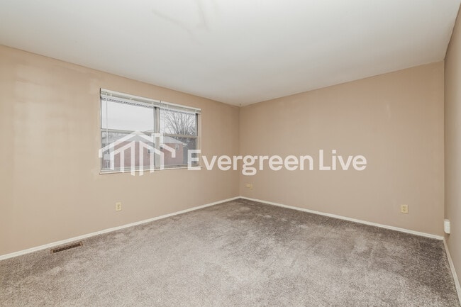 Building Photo - 7552 Mt Whitney