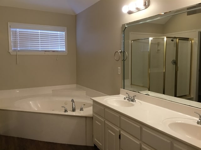 Building Photo - 4920 Misty River Rd