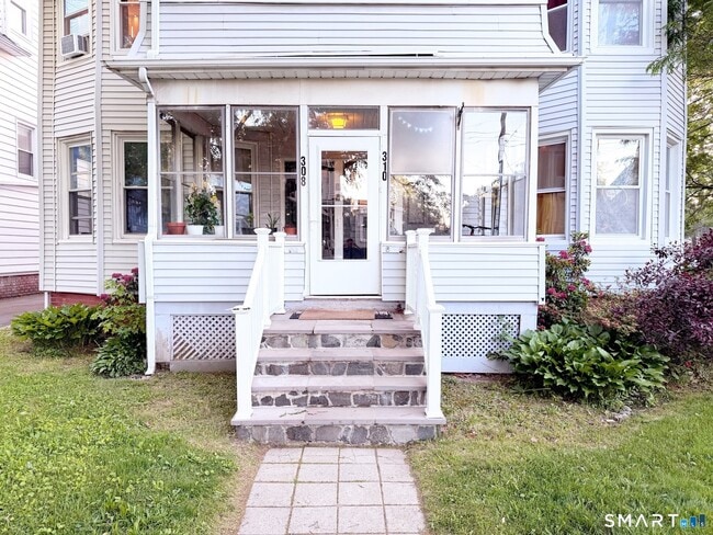 Building Photo - 310 Alden Ave