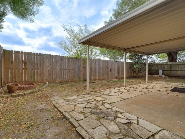 Building Photo - 17010 Blue Mist Cir