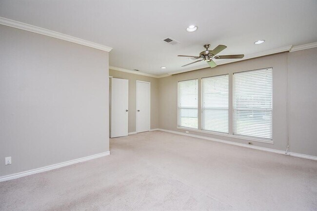 Building Photo - 5531 Yarwell Dr