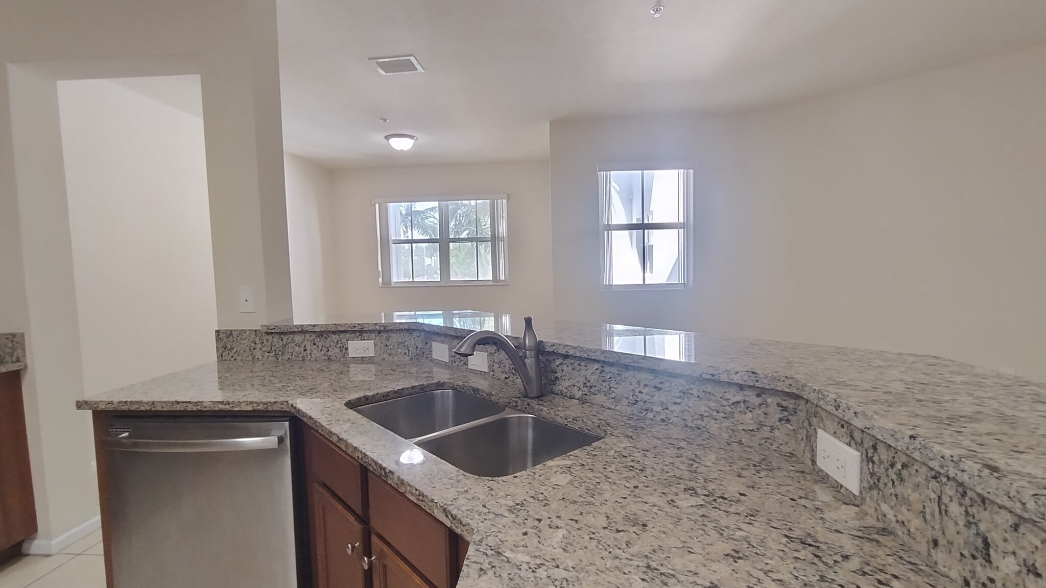 Building Photo - 8620 NW 97th Ave