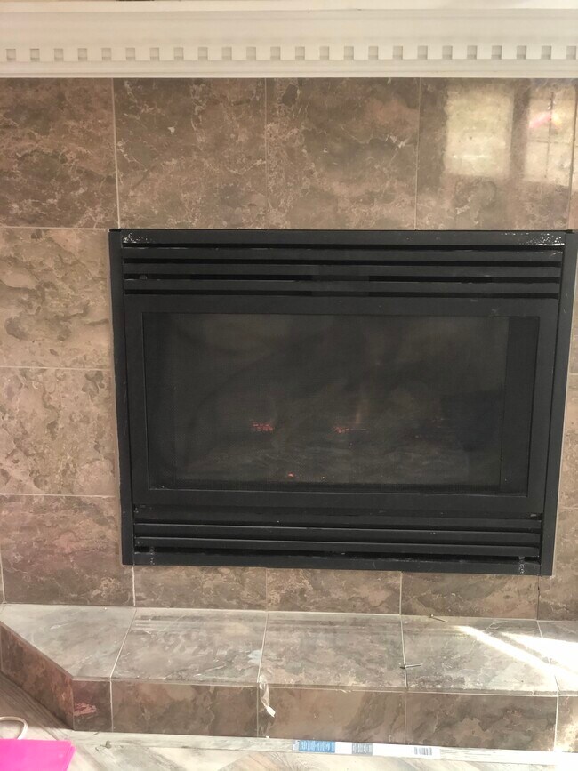 Building Photo - 3 Chrisken Dr