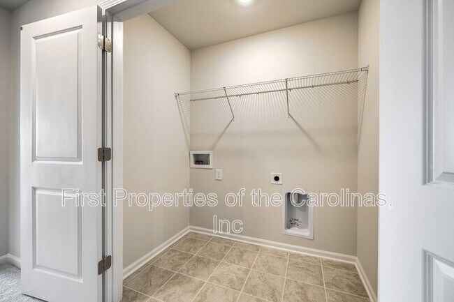 Building Photo - 143 Morning Gap Pkwy