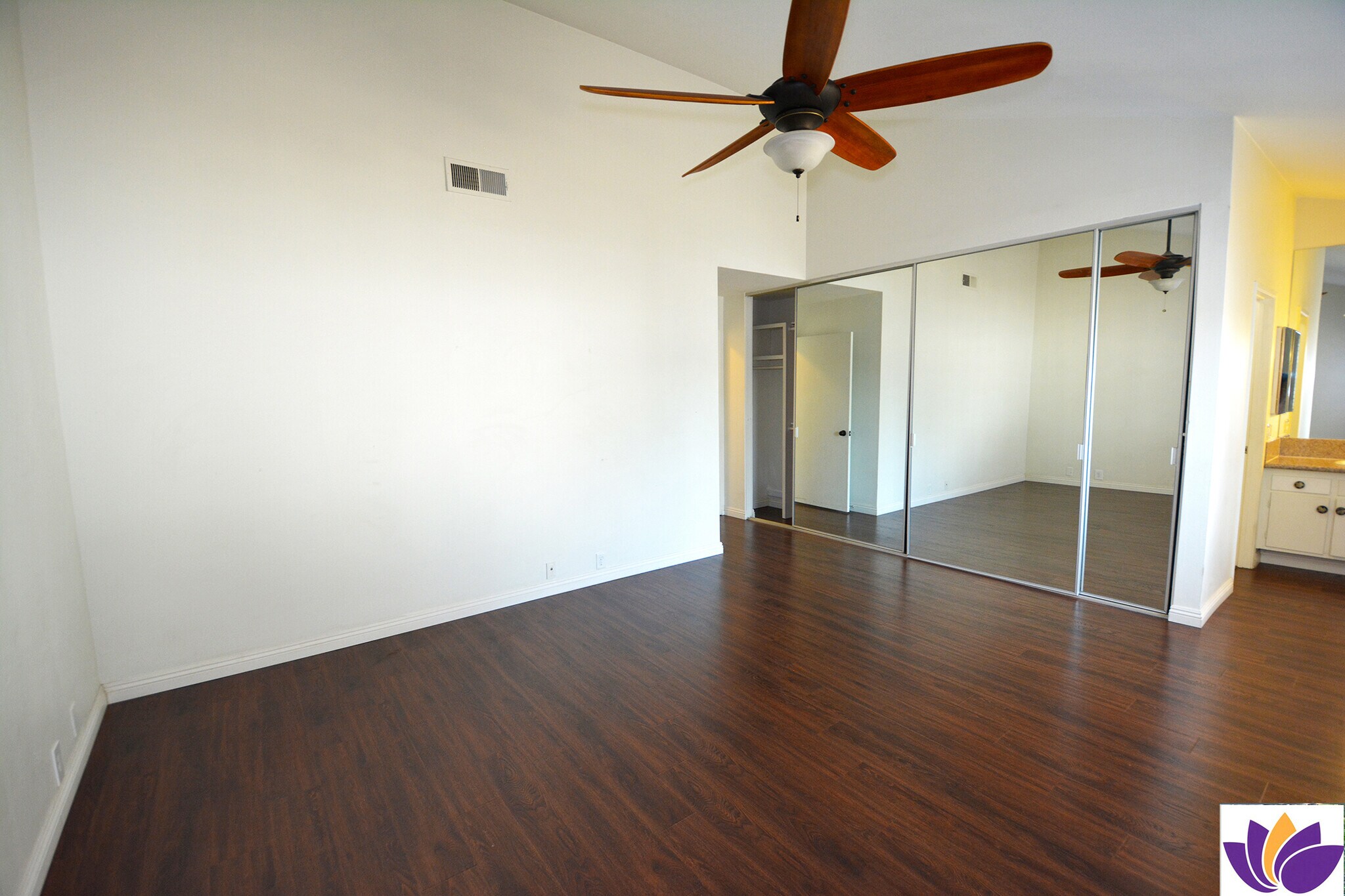 Building Photo - 3025 Morningside Dr