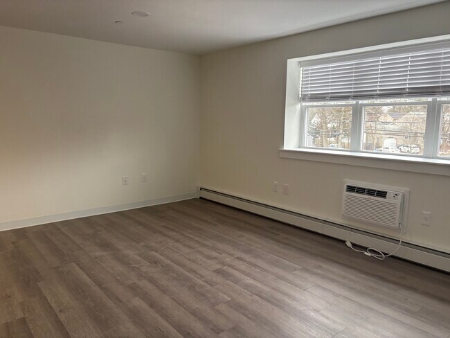 Building Photo - 1741 Washington St