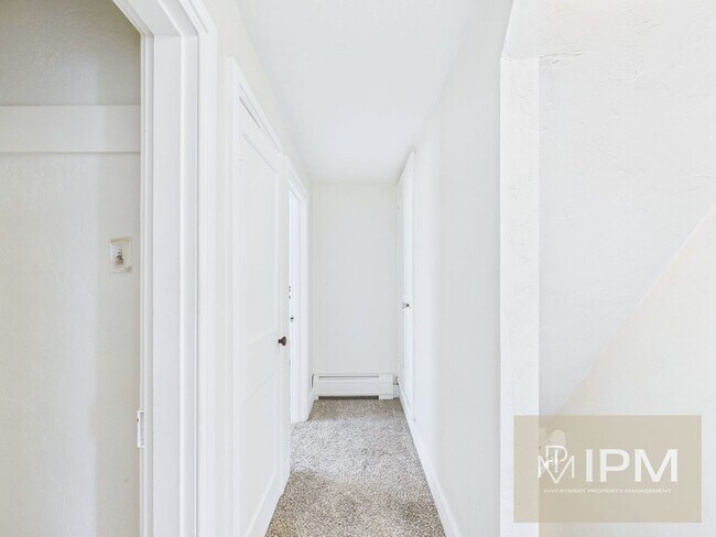 Building Photo - 44 N Main St